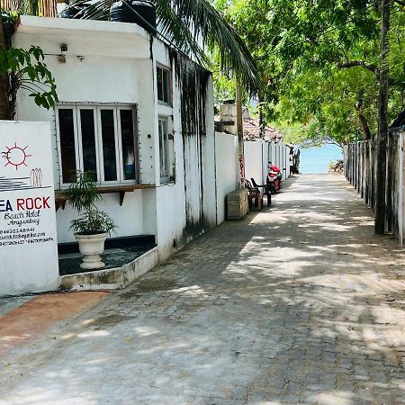 Sea Rock Beach Hotel Arugam Bay Exterior foto